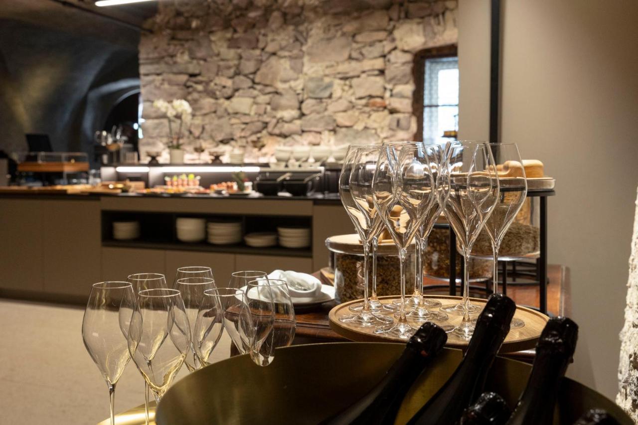 Ansitz Battisti Suites (Adults Only) Caldaro Bagian luar foto