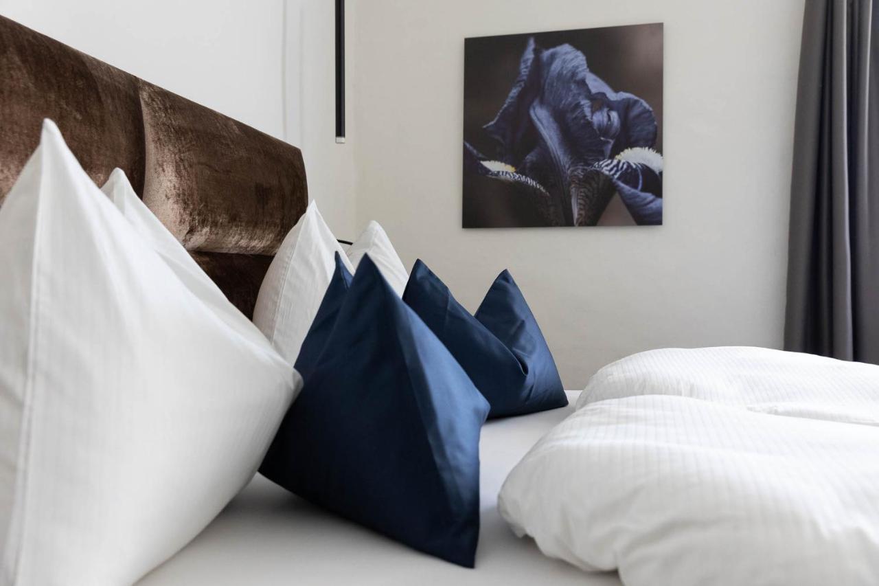 Ansitz Battisti Suites (Adults Only) Caldaro Bagian luar foto