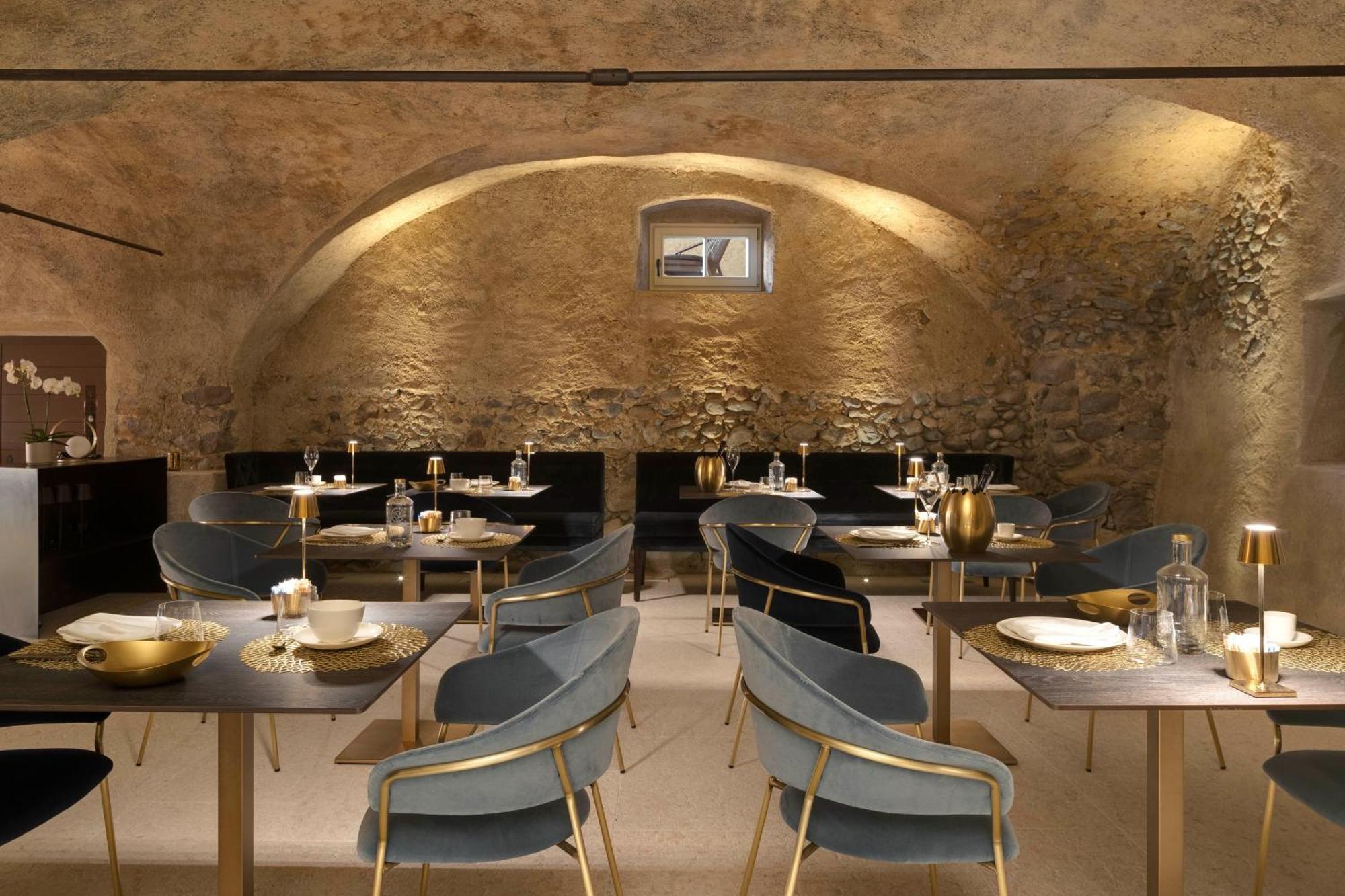 Ansitz Battisti Suites (Adults Only) Caldaro Bagian luar foto