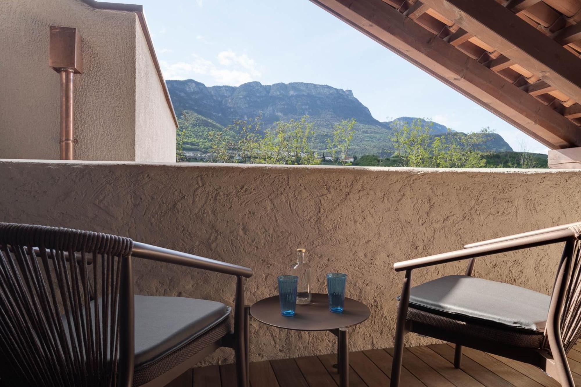 Ansitz Battisti Suites (Adults Only) Caldaro Ruang foto